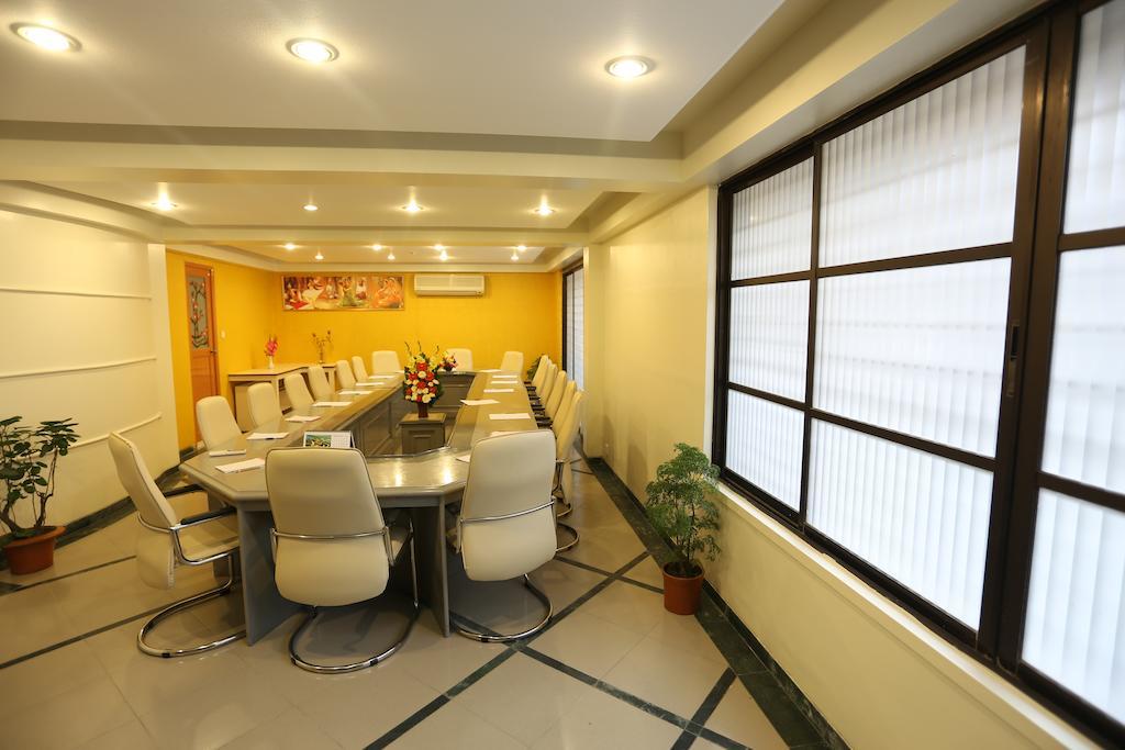 Eastern House Hotel Dhaka Bagian luar foto