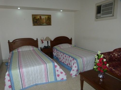 Eastern House Hotel Dhaka Bagian luar foto